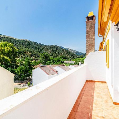Amazing Home In Benaojan With Kitchenette Exterior photo